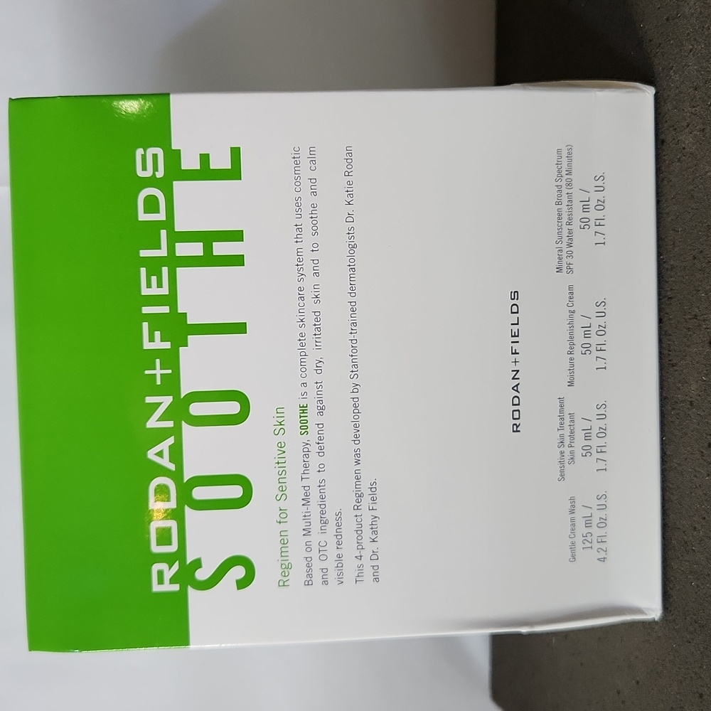 Rodan + Fields soothe
